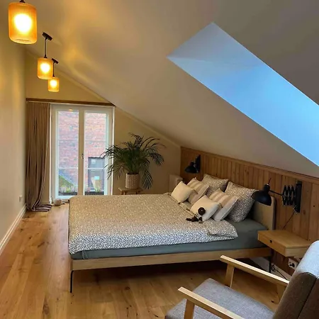 Apartment Entire In The Centre Of